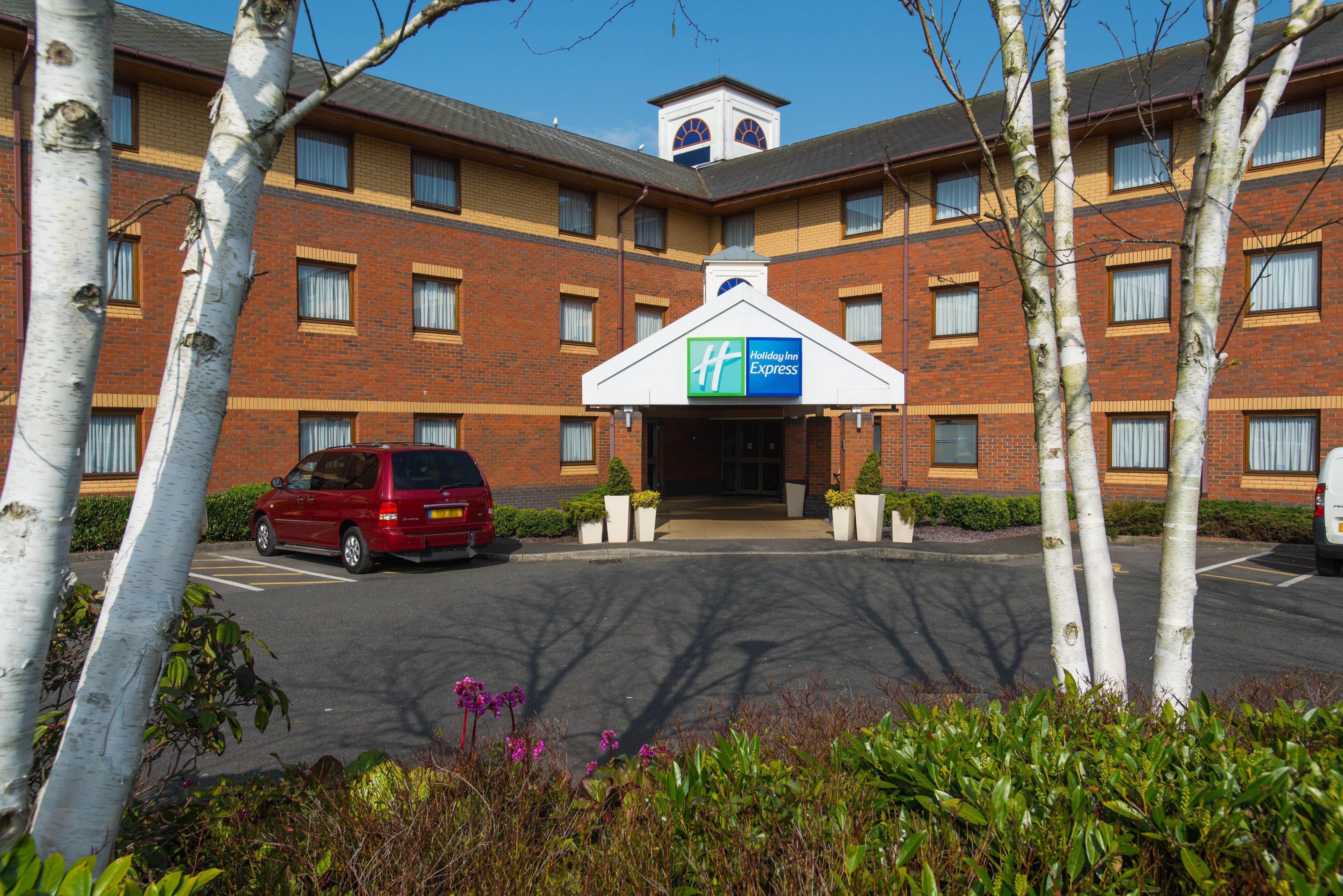 Holiday Inn Express Exeter East By Ihg Exterior foto