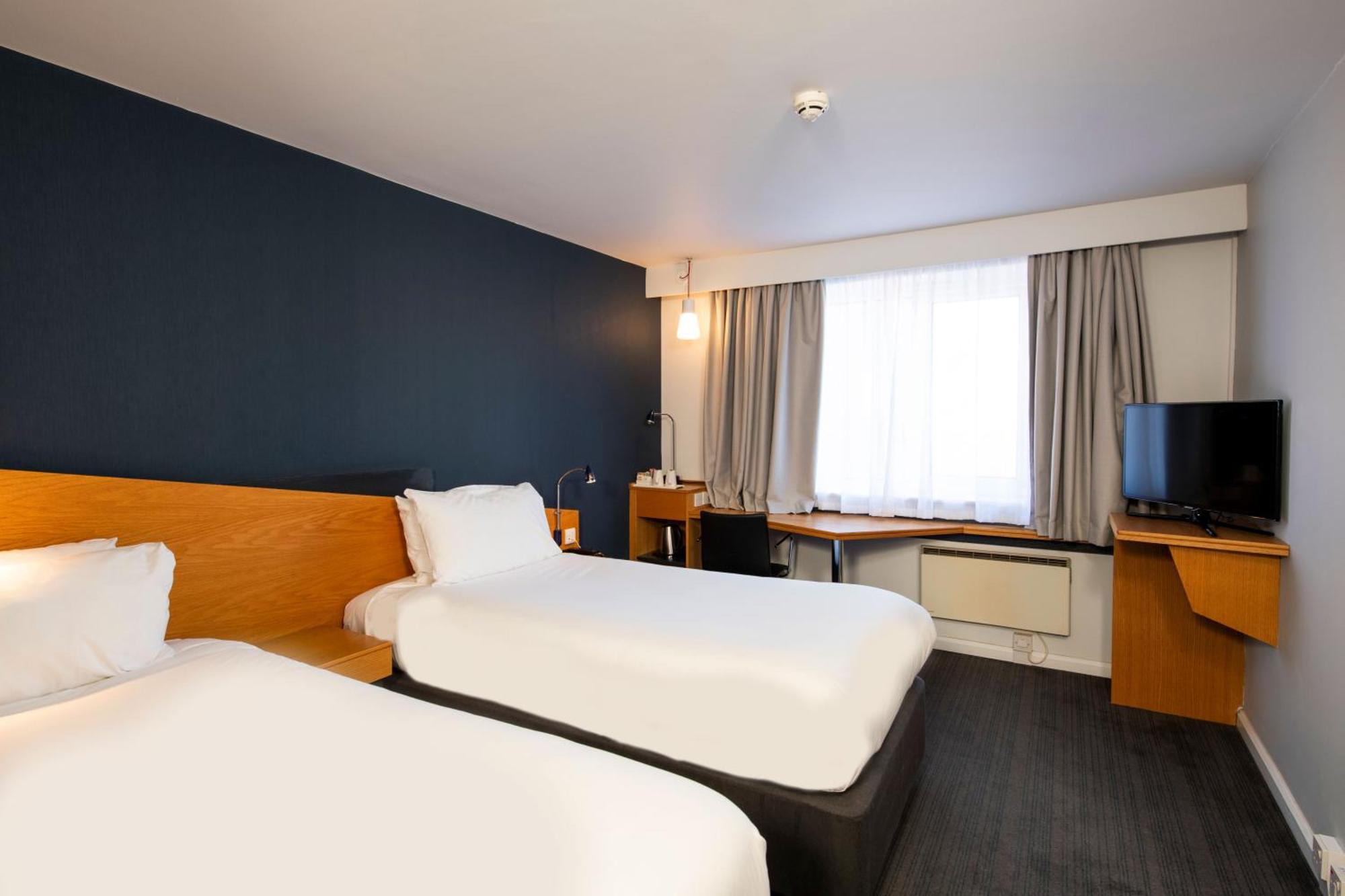 Holiday Inn Express Exeter East By Ihg Exterior foto