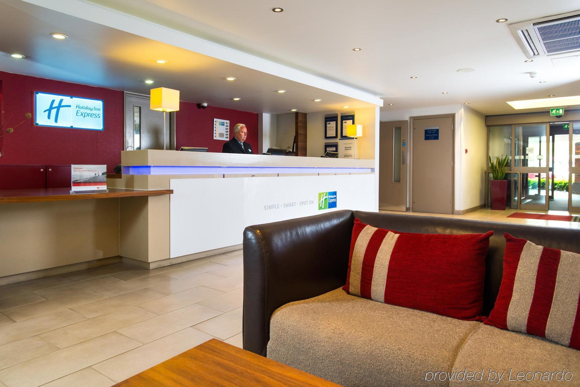 Holiday Inn Express Exeter East By Ihg Exterior foto
